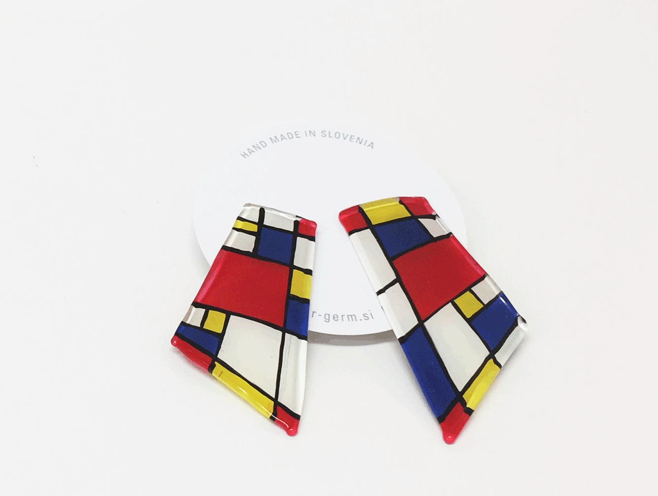 stud-ear.mondrian-big-img_5045